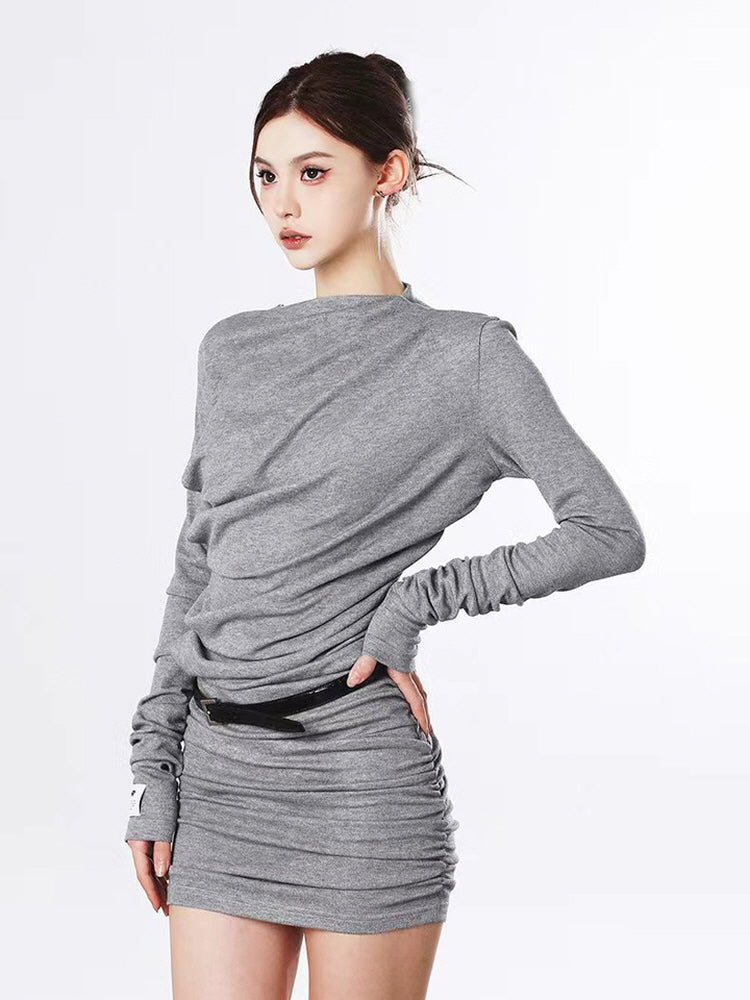 Round neck long sleeve pleated dress