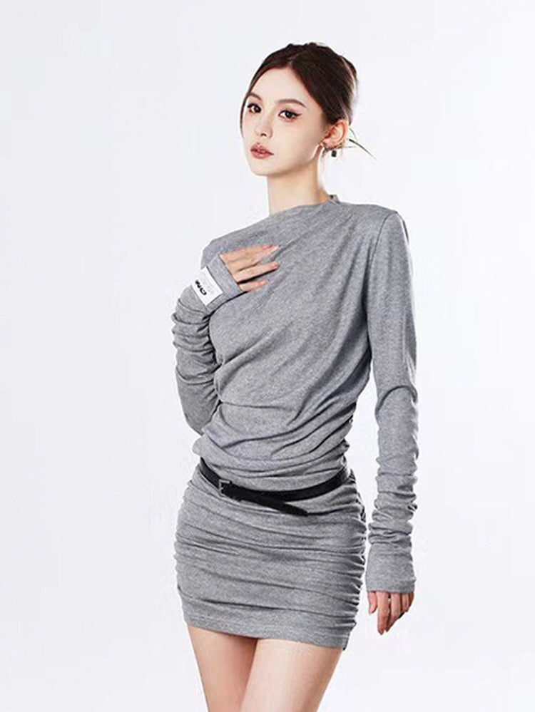 Round neck long sleeve pleated dress