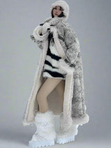 Niche plush panelled fur coat