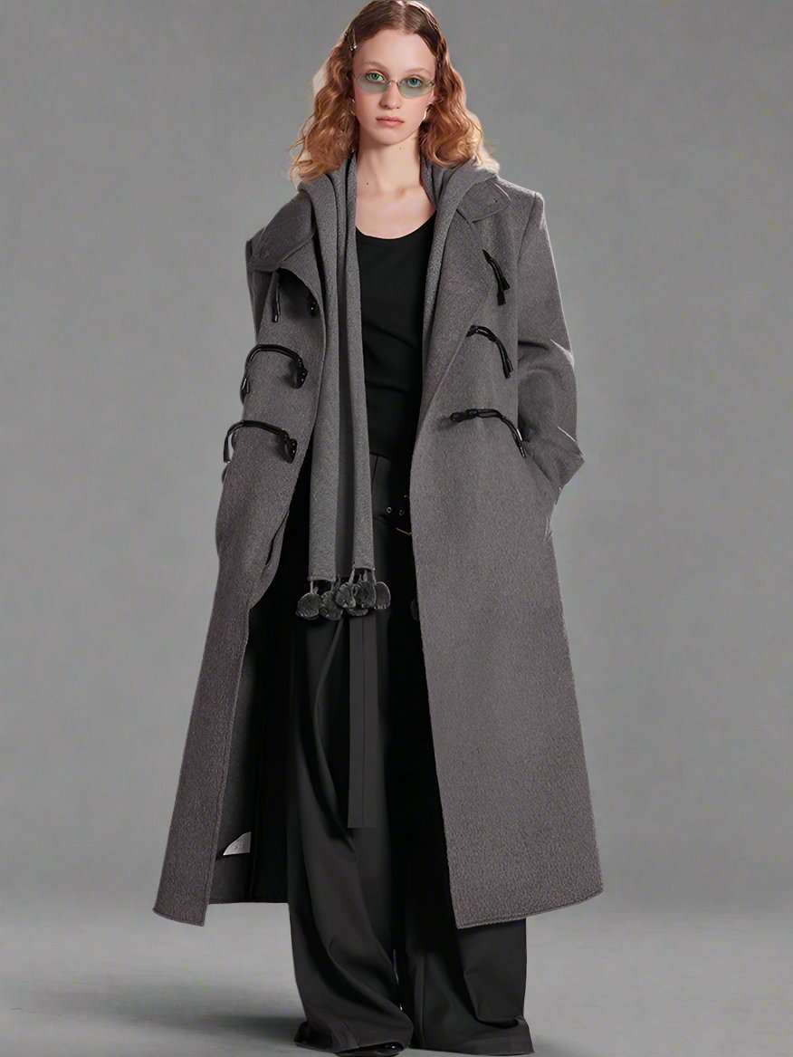 Asymmetrical horn button wool coat