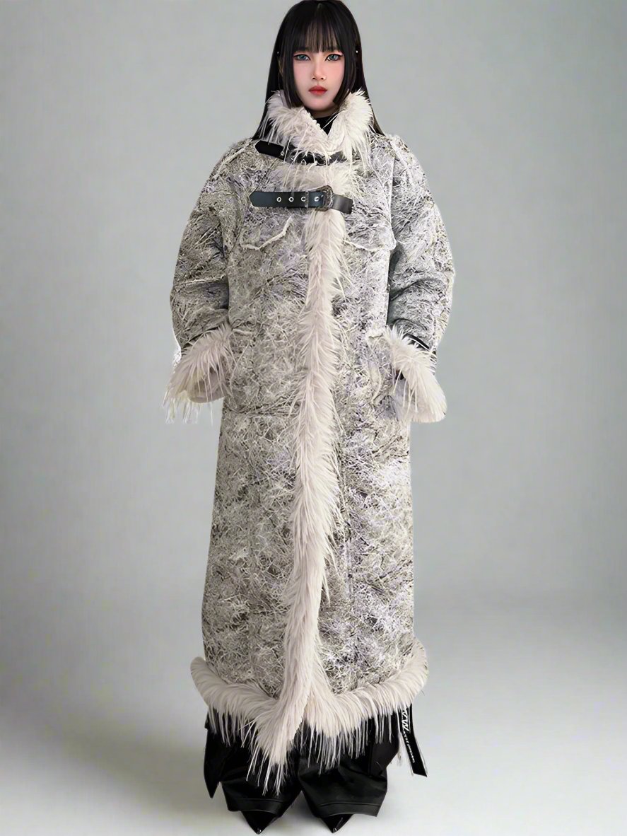 Niche plush panelled fur coat