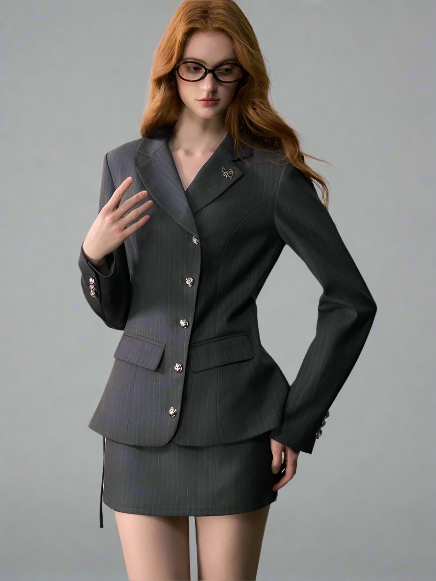 Pin-flash stripe diagonal blazer & skirt