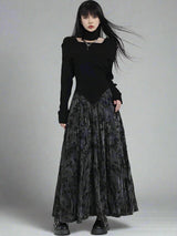 Ghostly velvet pleated long skirt