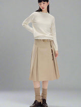 Classic preppy-style pleated wool skirt