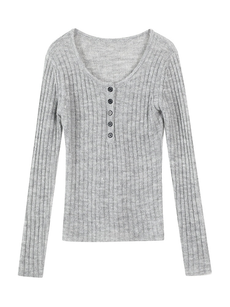 Round neck long-sleeved knit sweater